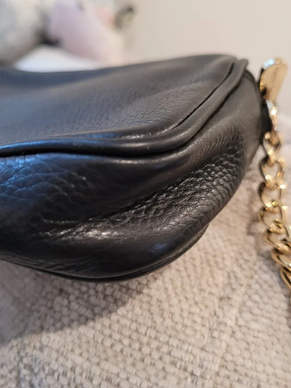 Michael Michael Kors Micro Crossbody Bag – Black Leather w/ Gold Hardware - Picture 8 of 9